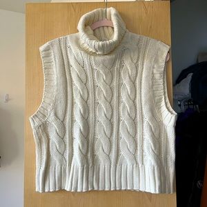 H&M sweater tank size M